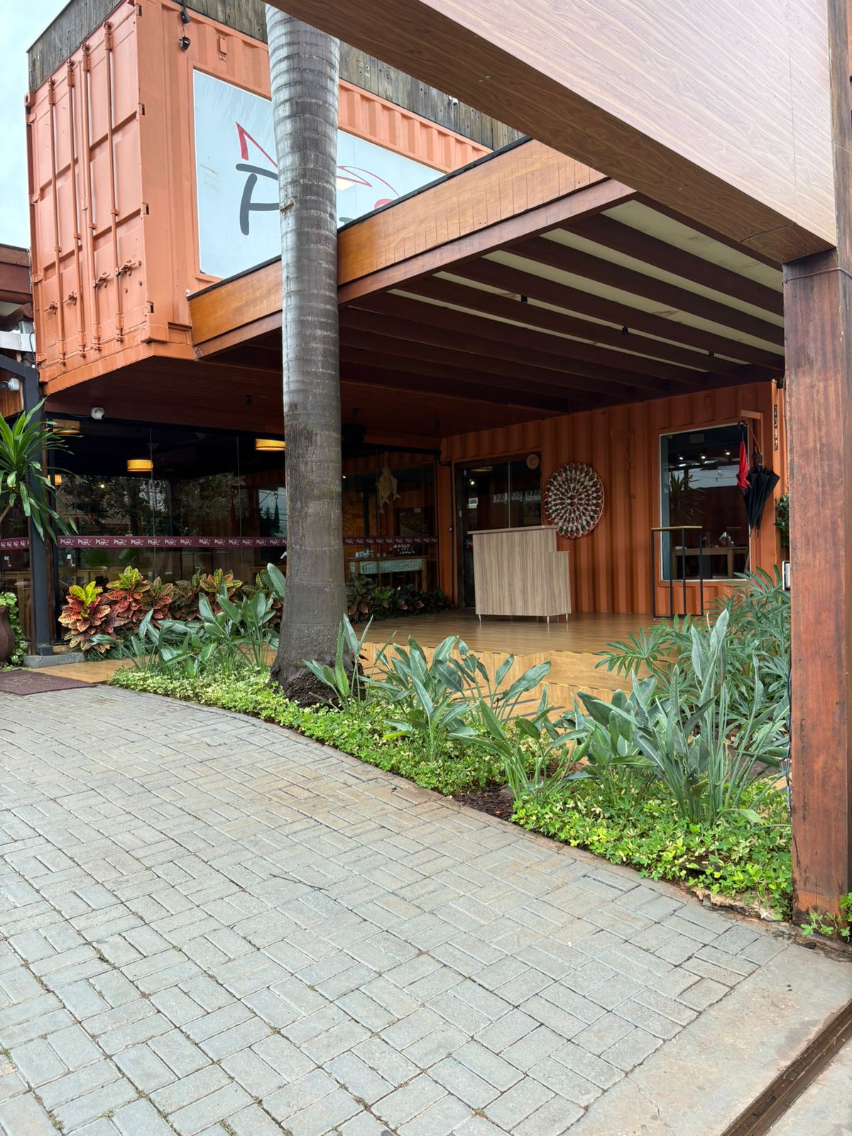 Entrada e ambiente do Pira Restaurante